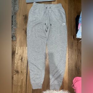 Nike Joggers